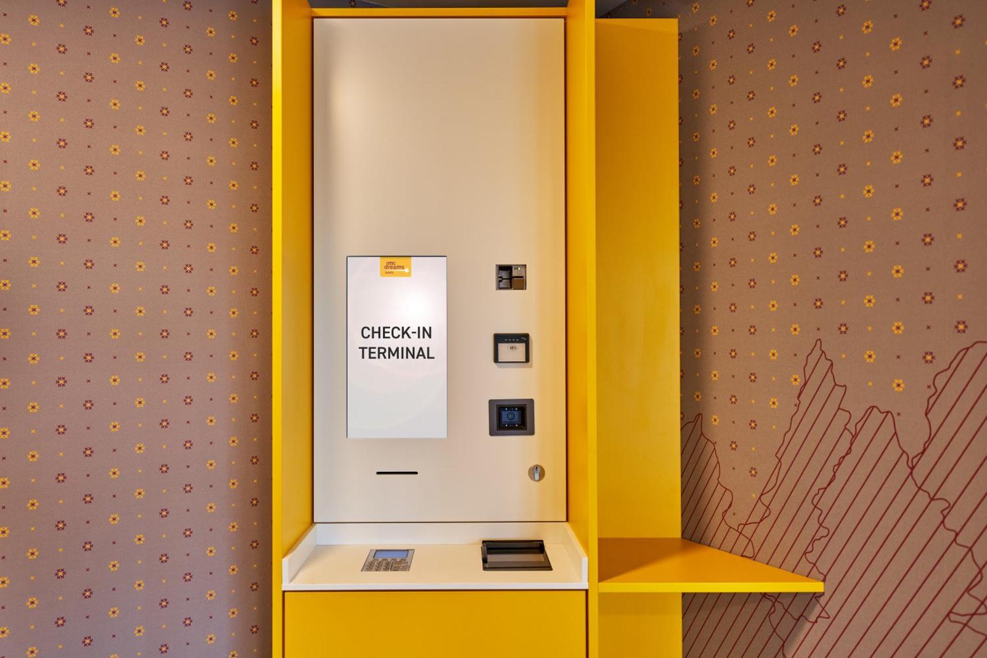 Mcdreams Hotel Moenchengladbach Buitenkant foto
