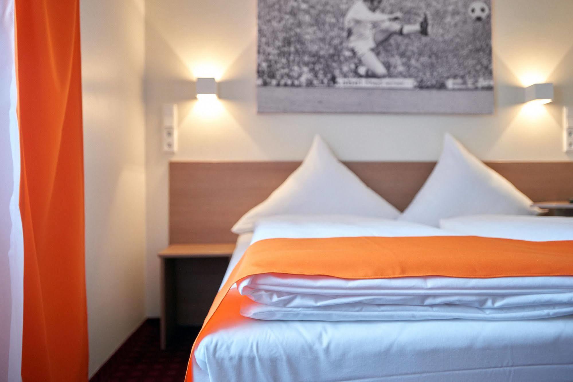 Mcdreams Hotel Moenchengladbach Buitenkant foto